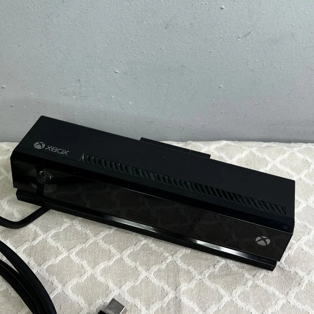 Kinect Xbox One Model 1520 Wired Motion Sensor Unit Black Bar